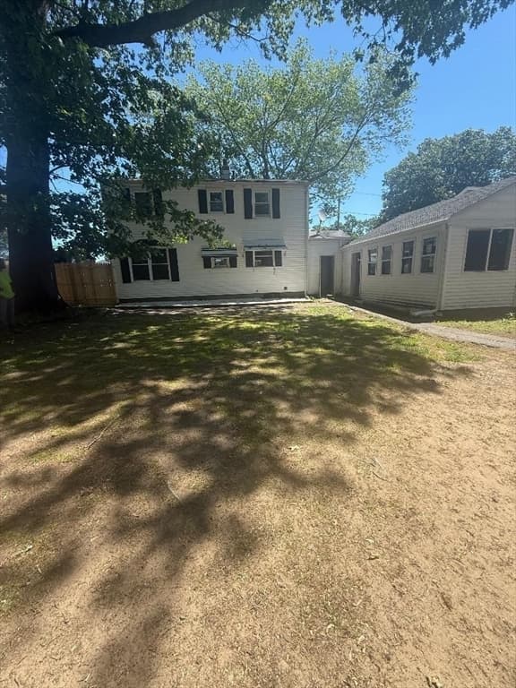 Casa em Chicopee — foto 4