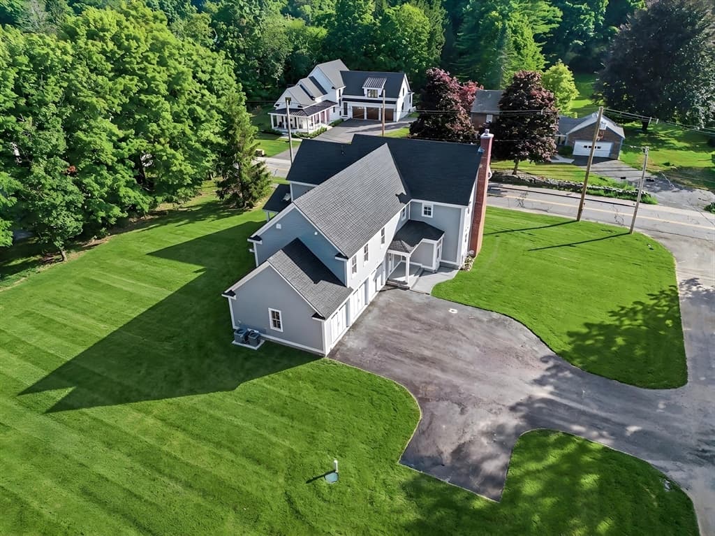 Casa em Hopkinton — foto 7