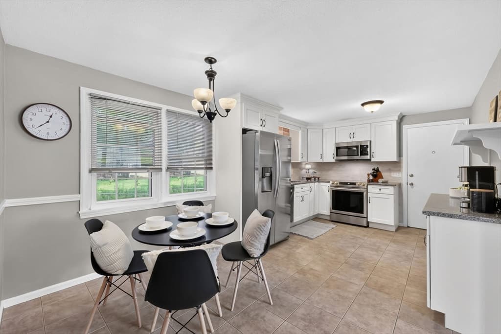 Casa em East Longmeadow — foto 6