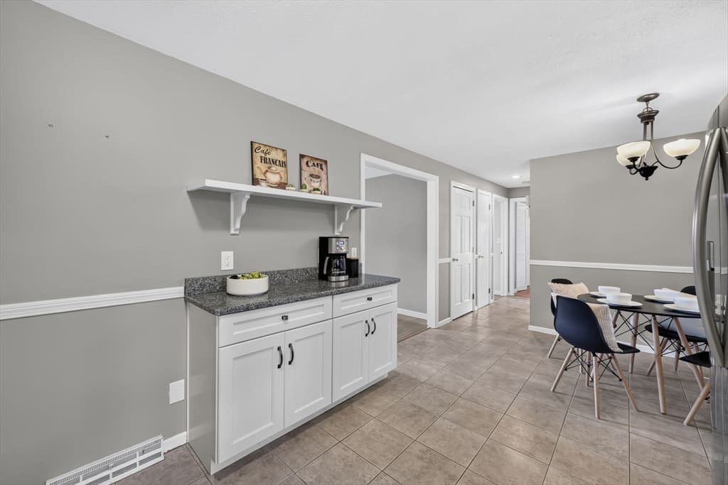 Casa em East Longmeadow — foto 5