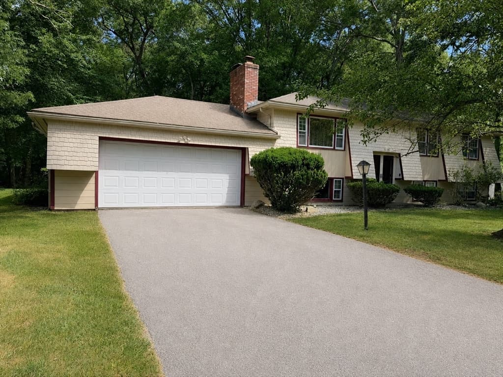 Casa em Attleboro — foto 2