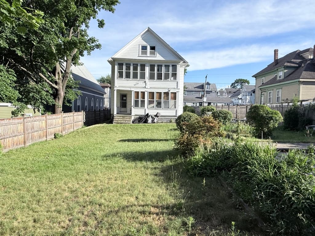 Multi-família em Lowell — foto 2
