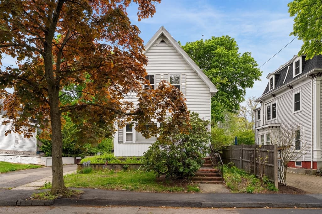 Casa em Medford — foto 2
