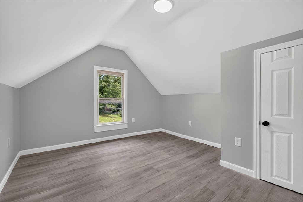 Multi-família em Millbury — foto 7