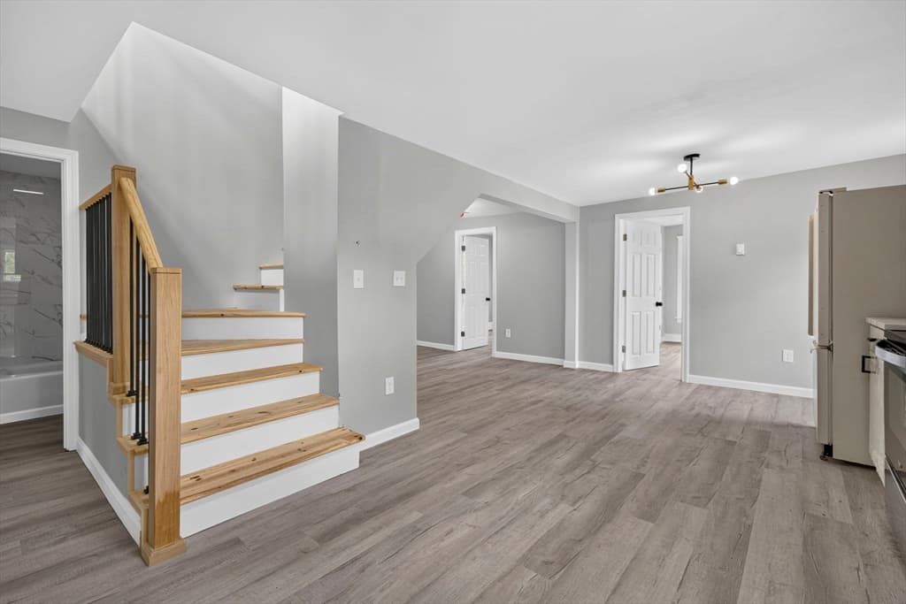 Multi-família em Millbury — foto 4