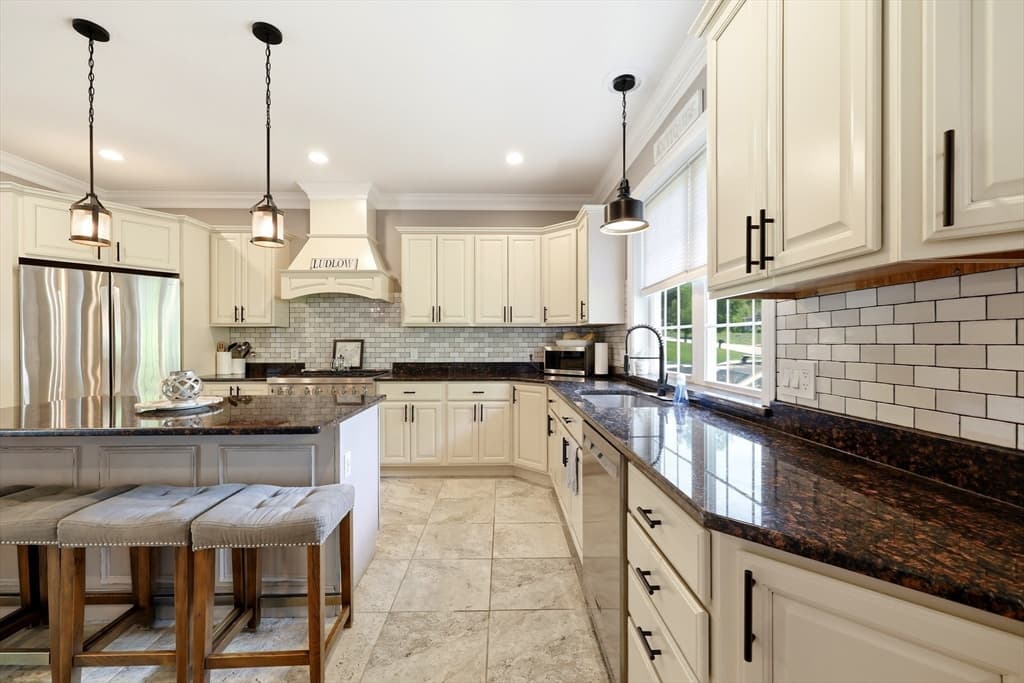 Casa em Ludlow — foto 8