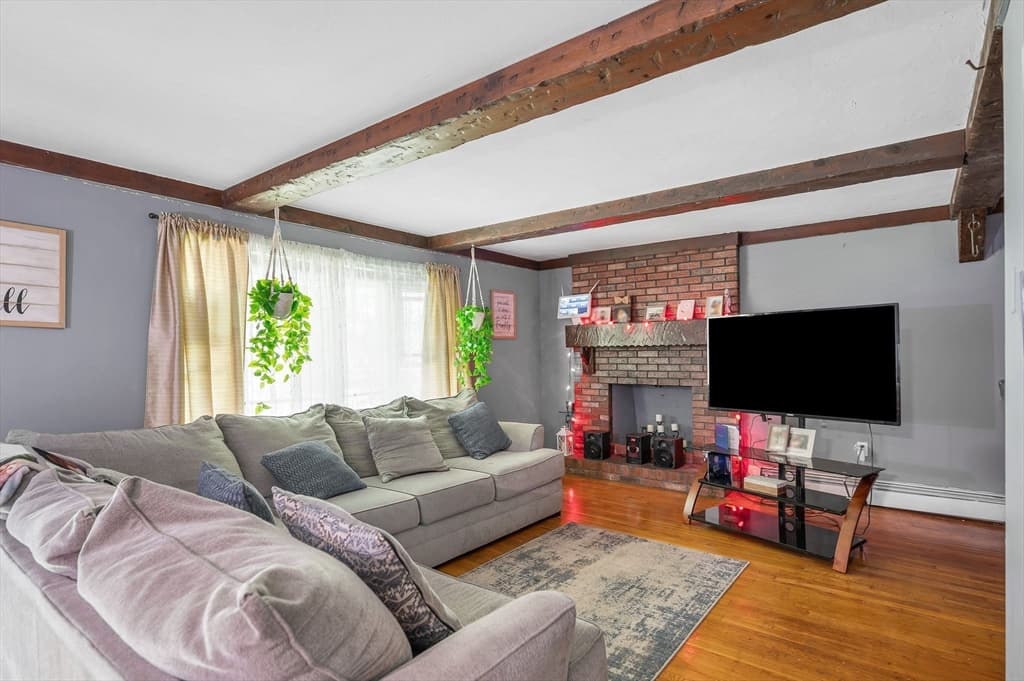 Casa em Methuen — foto 4