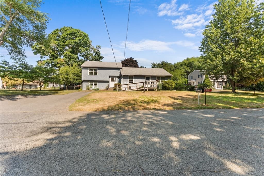 Casa em Seekonk — foto 4