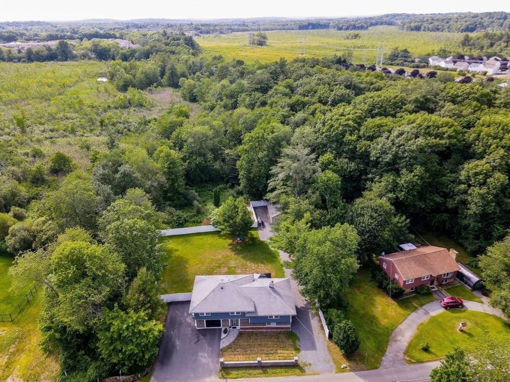 Casa em Tewksbury — foto 5