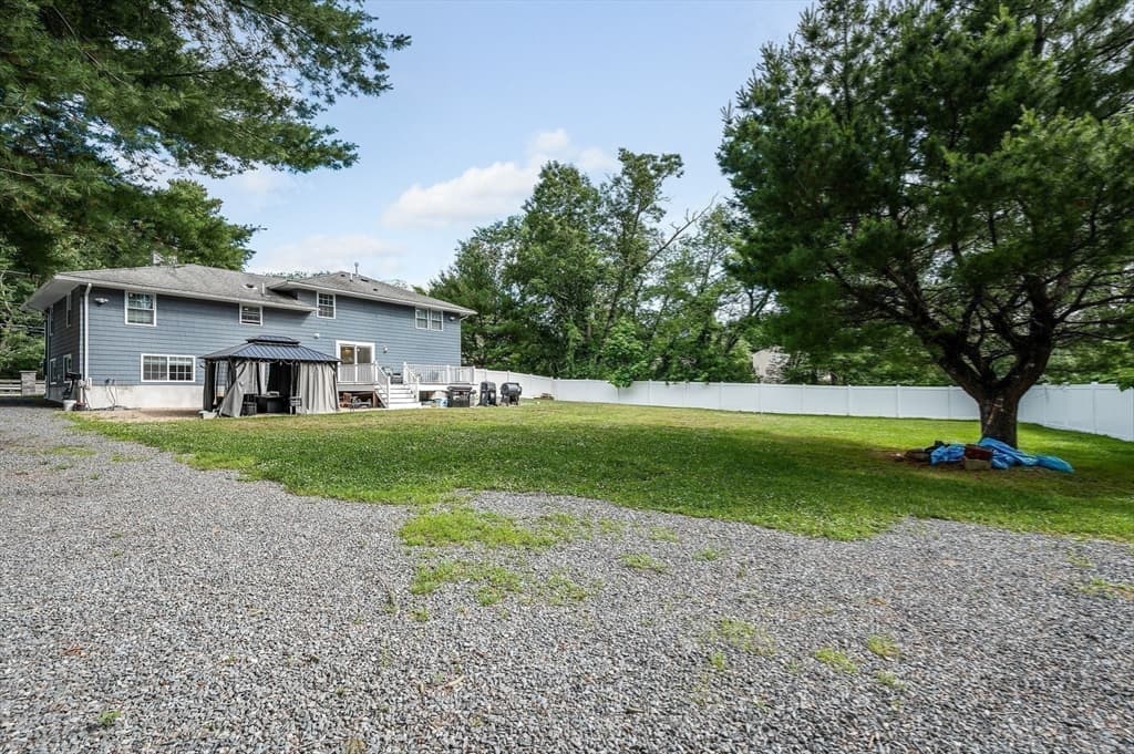 Casa em Tewksbury — foto 9