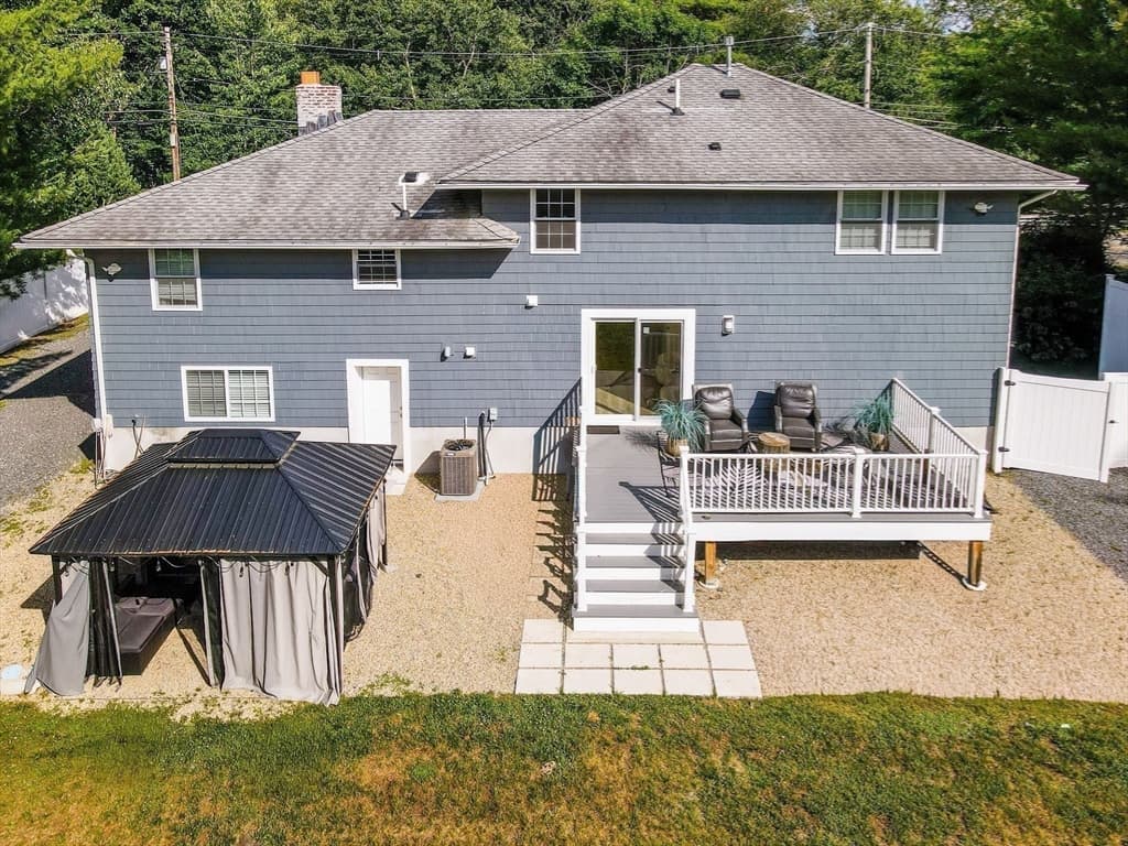 Casa em Tewksbury — foto 8
