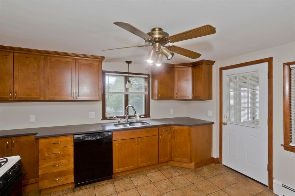 Casa em Hampden — foto 4