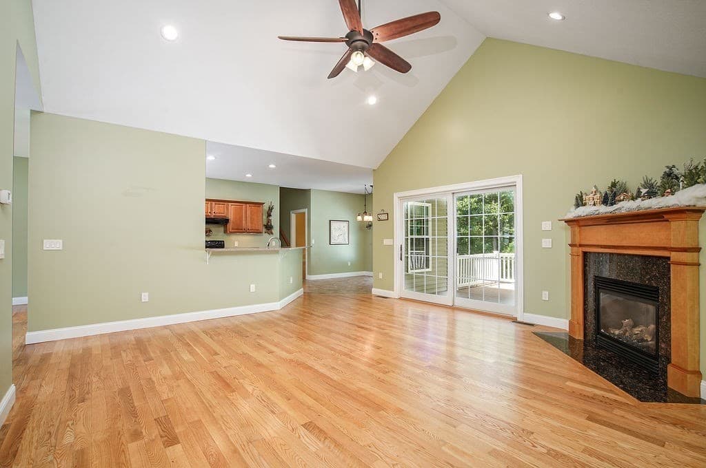 Casa em South Hadley — foto 7