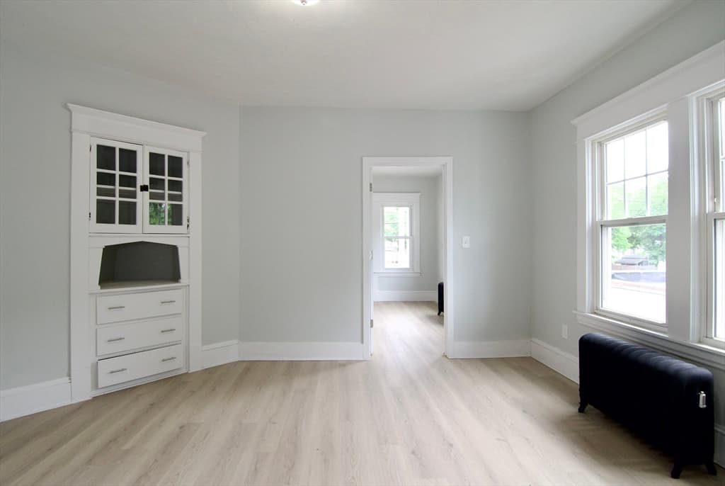 Multi-família em East Longmeadow — foto 5