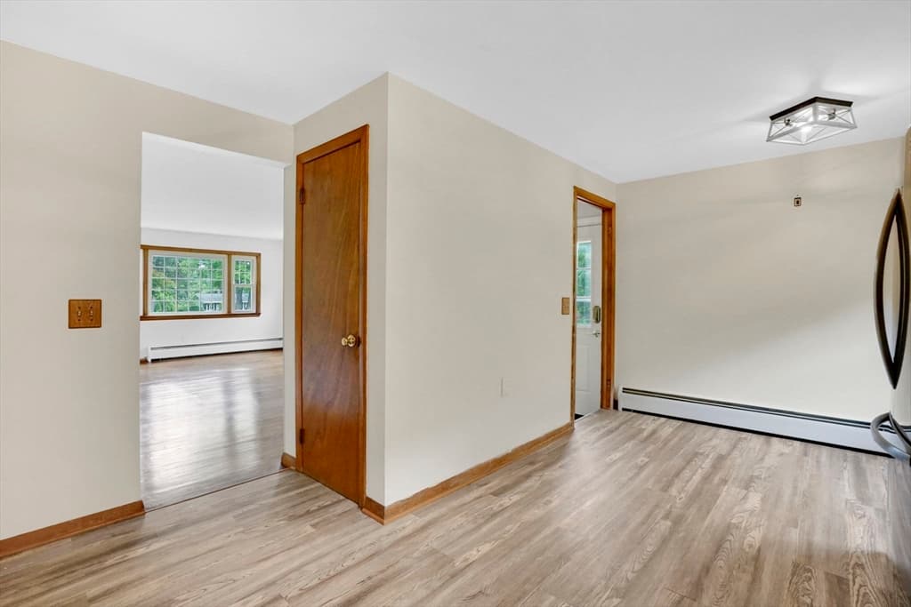 Casa em South Hadley — foto 6