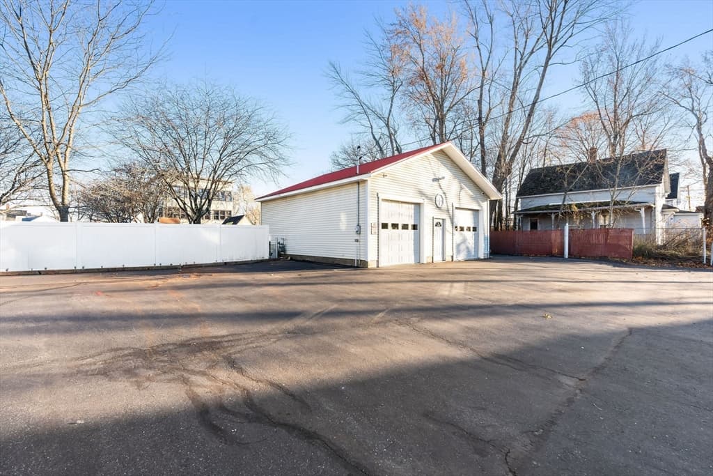 Multi-família em Fitchburg — foto 4