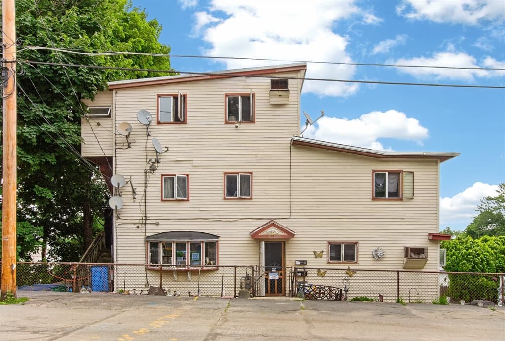 Multi-família em Fitchburg