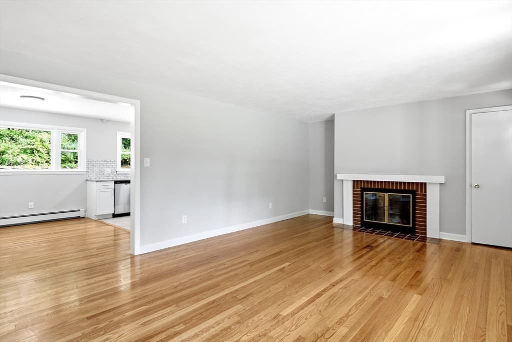 Casa em Chicopee — foto 8
