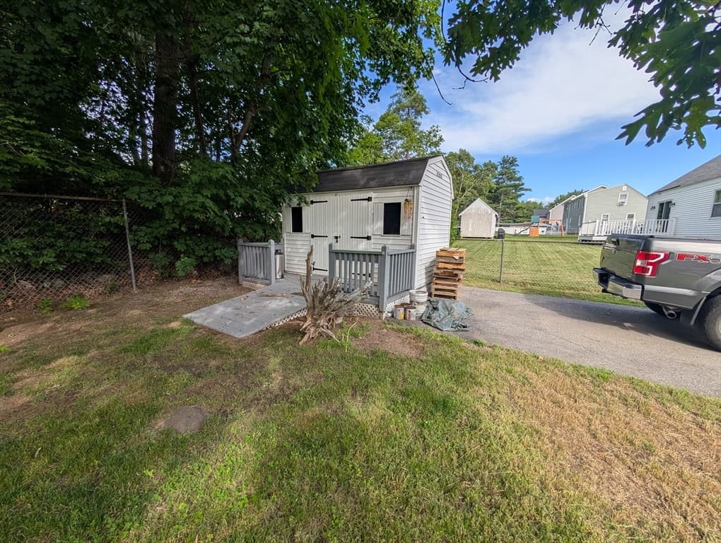 Casa em Dracut — foto 3