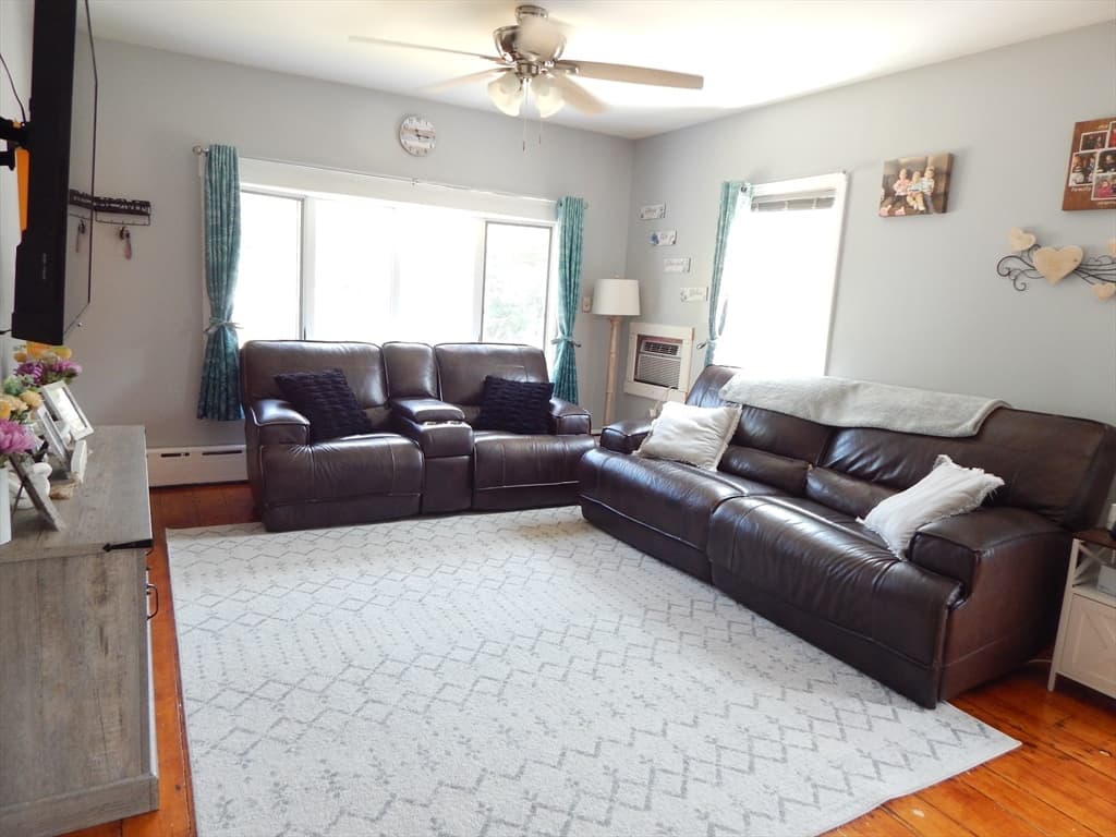 Casa em New Bedford — foto 3
