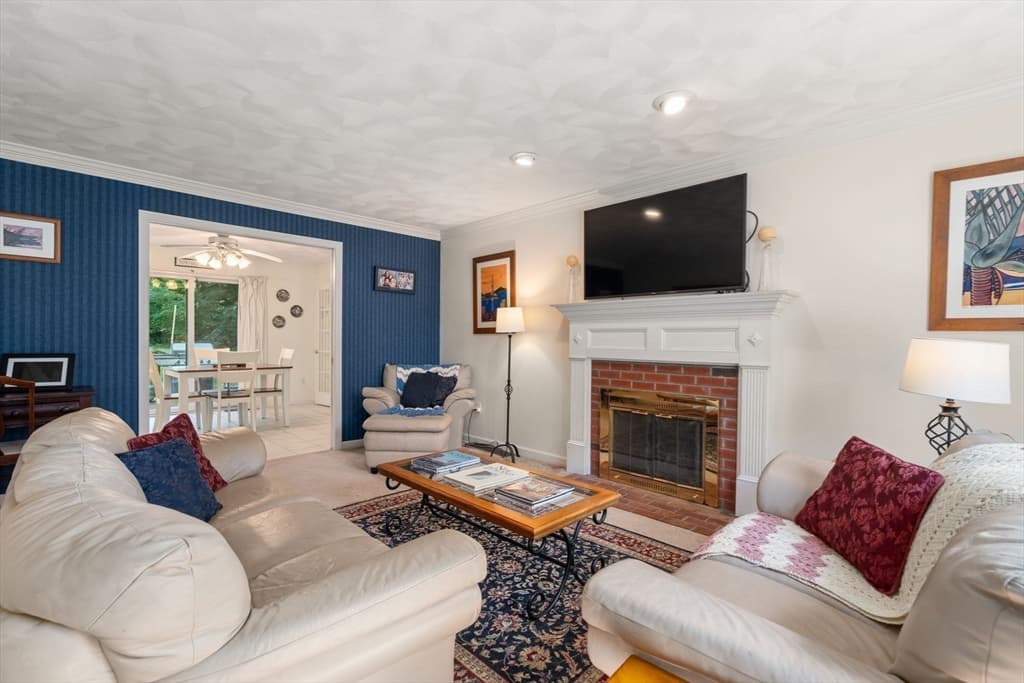 Casa em Attleboro — foto 6