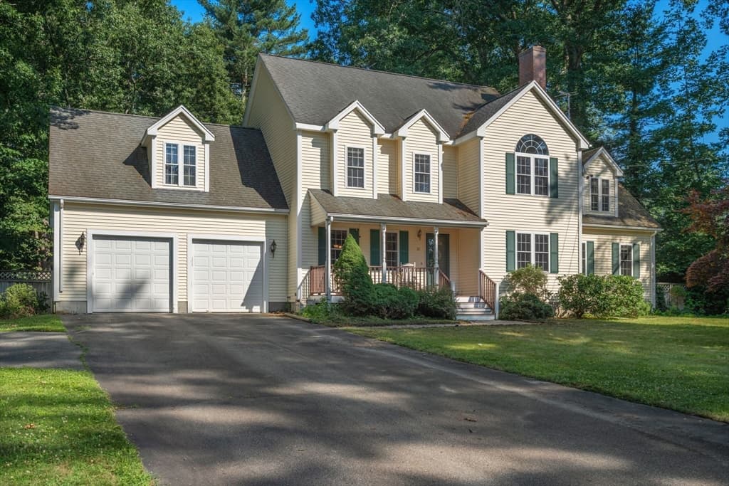 Casa em Attleboro