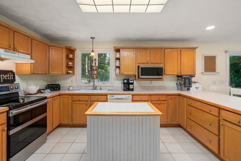 Casa em Attleboro — foto 9