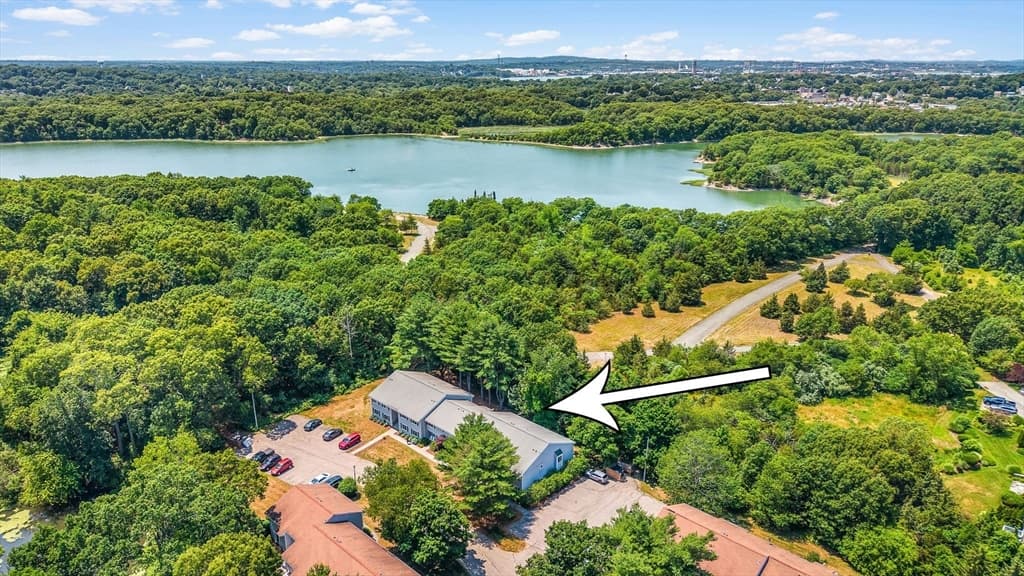 Condomínio em Hingham — foto 2