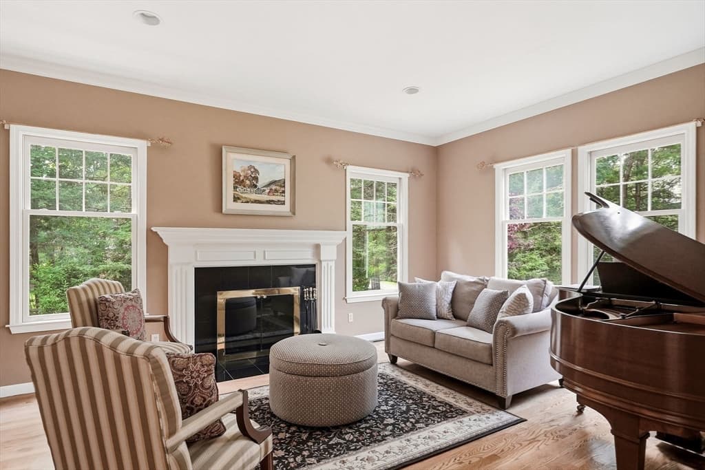 Casa em Natick — foto 8