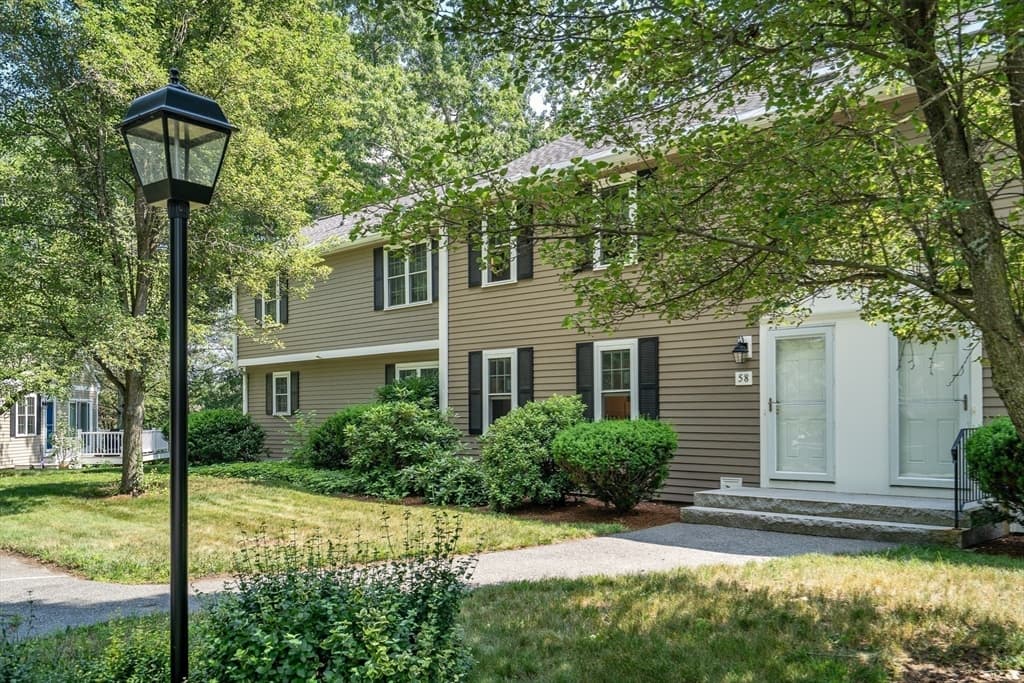 Condomínio em Boxborough