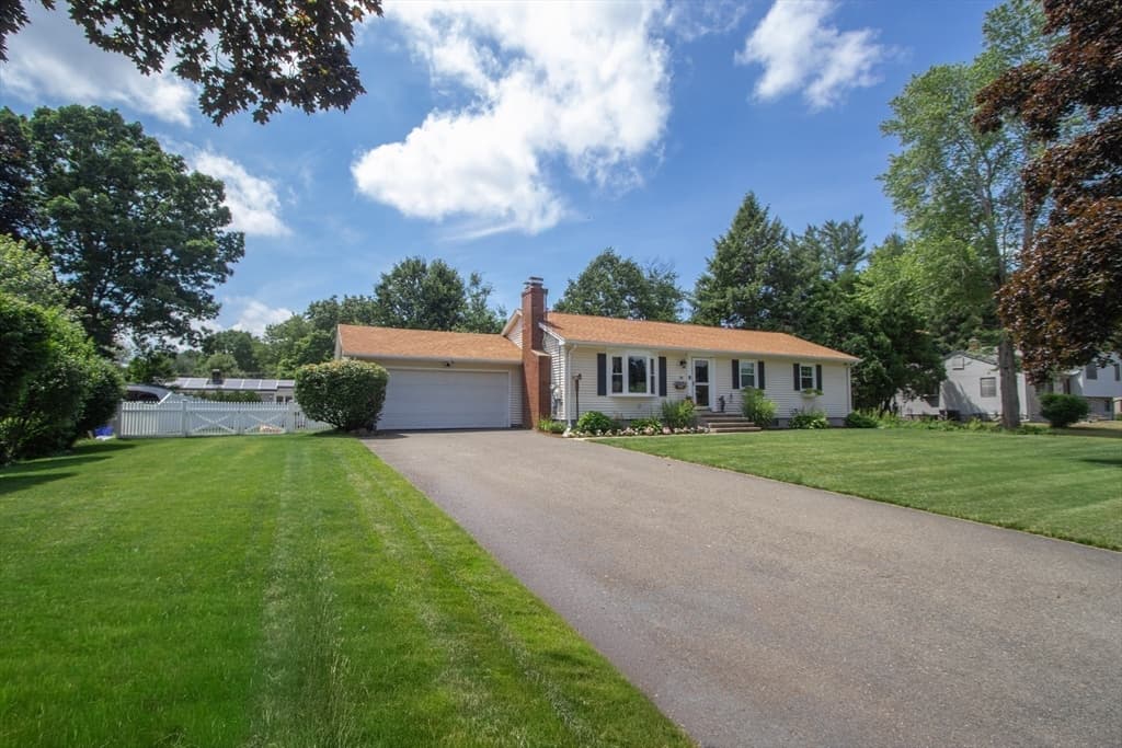 Casa em Longmeadow — foto 2