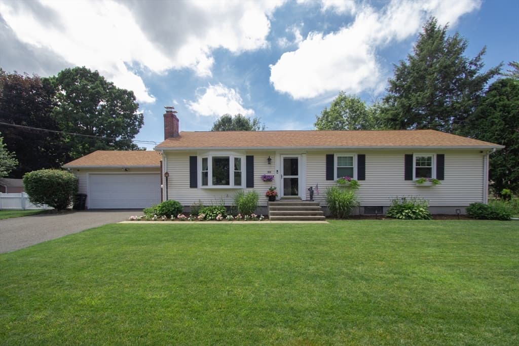 Casa em Longmeadow — foto 3