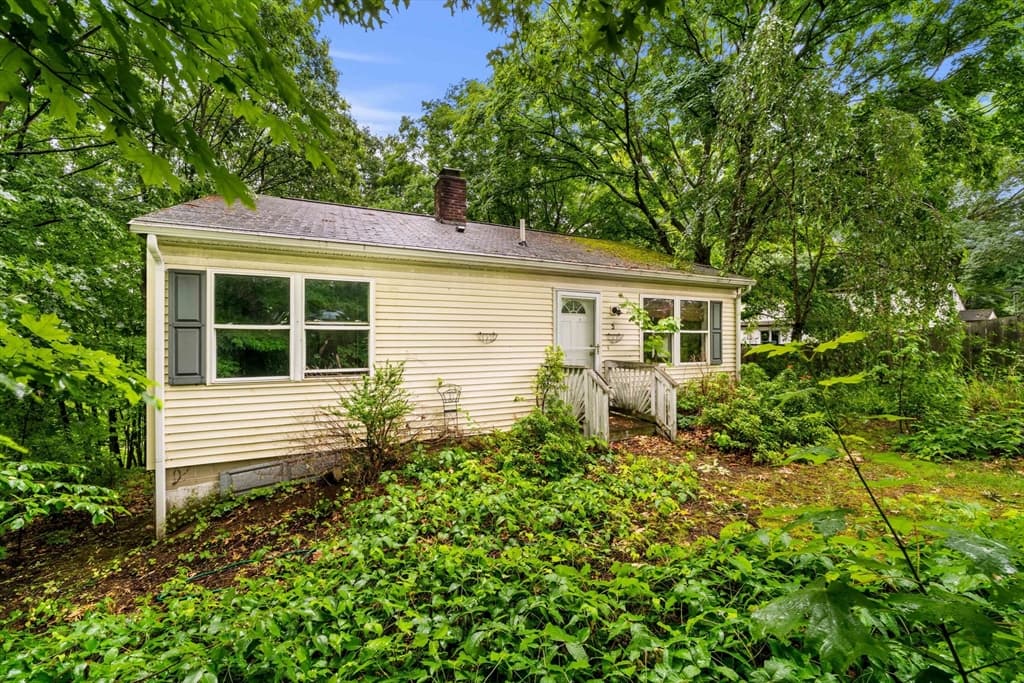 Casa em Natick — foto 9