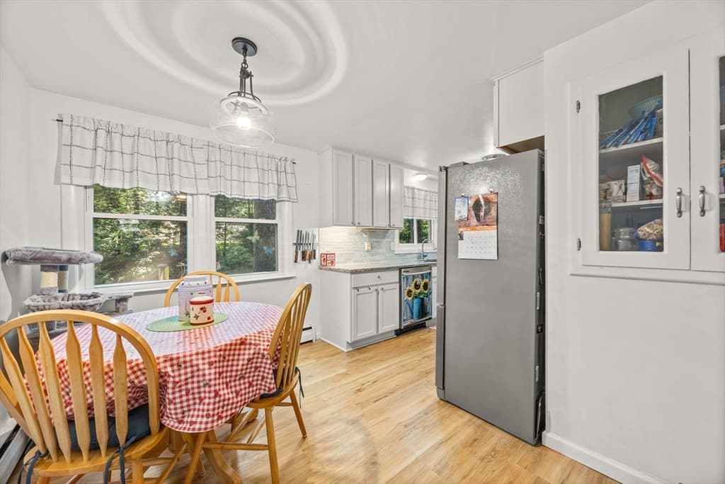 Casa em South Hadley — foto 6