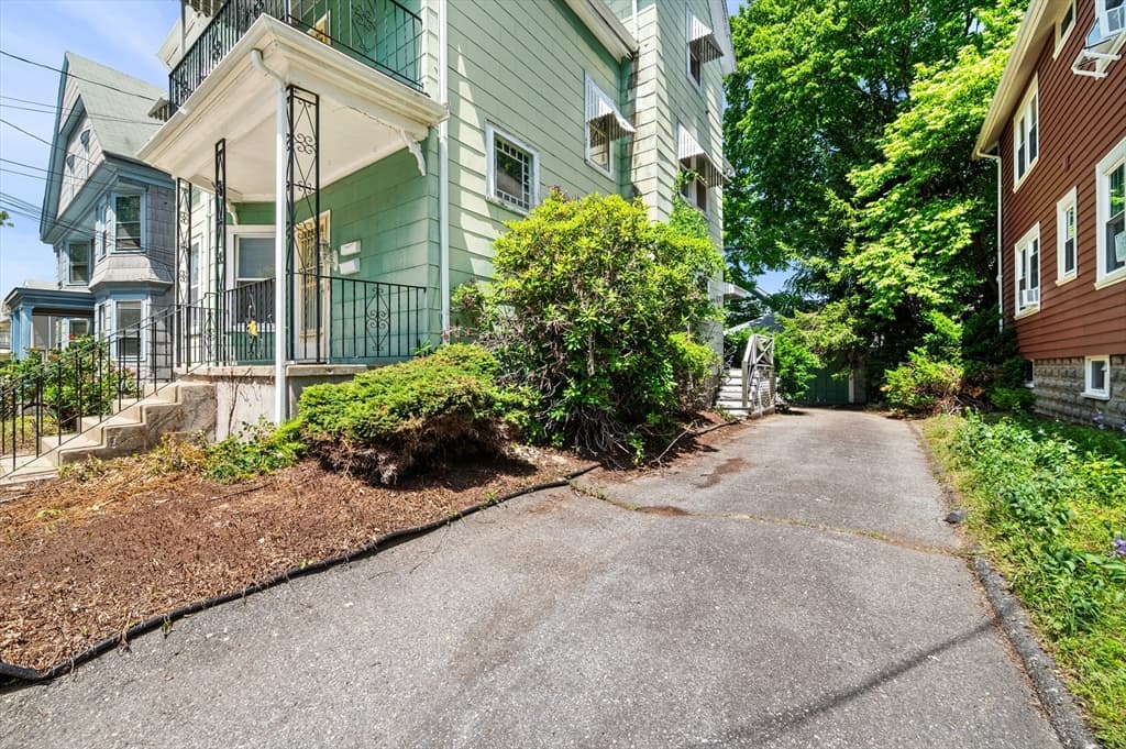Multi-família em Medford — foto 4