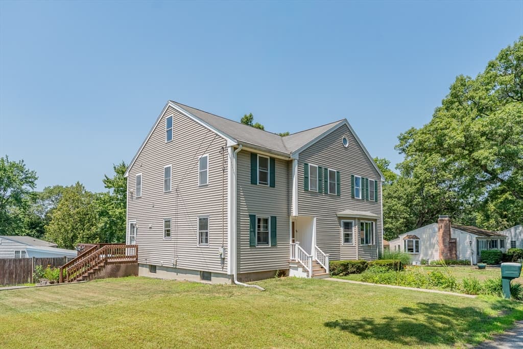 Casa em Dracut