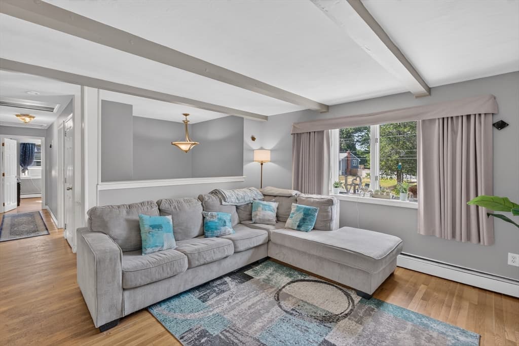 Casa em North Attleboro — foto 6