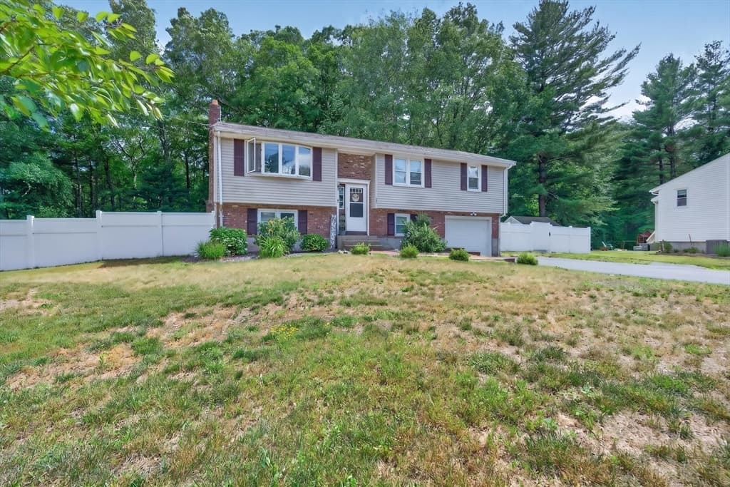 Casa em North Attleboro — foto 3