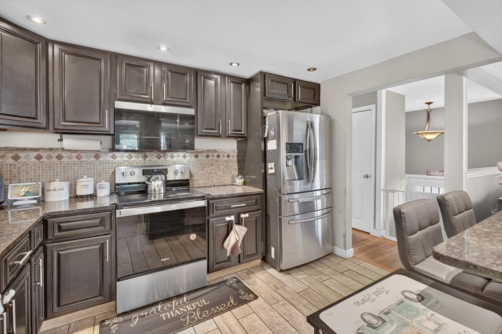 Casa em North Attleboro — foto 9
