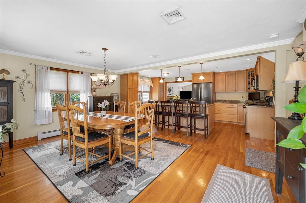 Casa em Woburn — foto 2