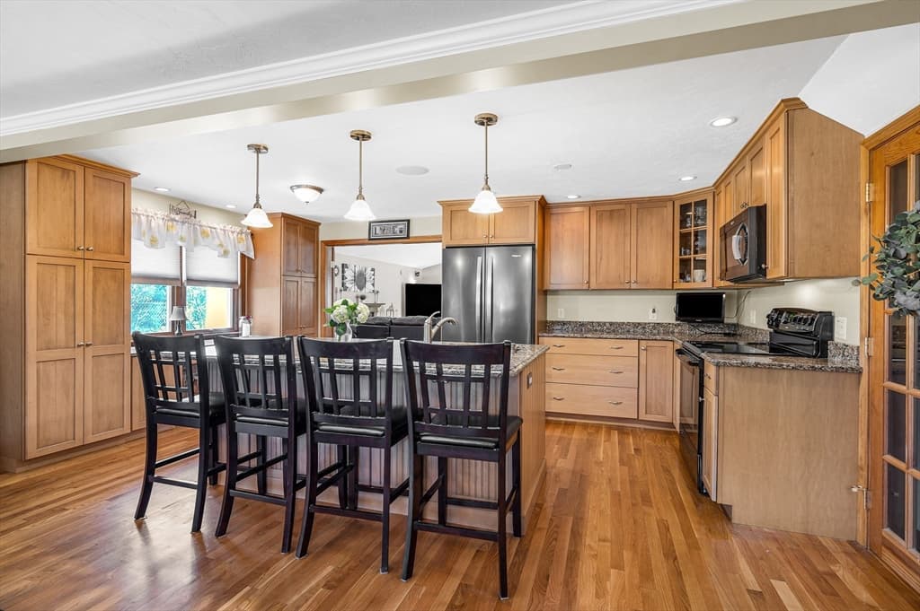 Casa em Woburn — foto 5