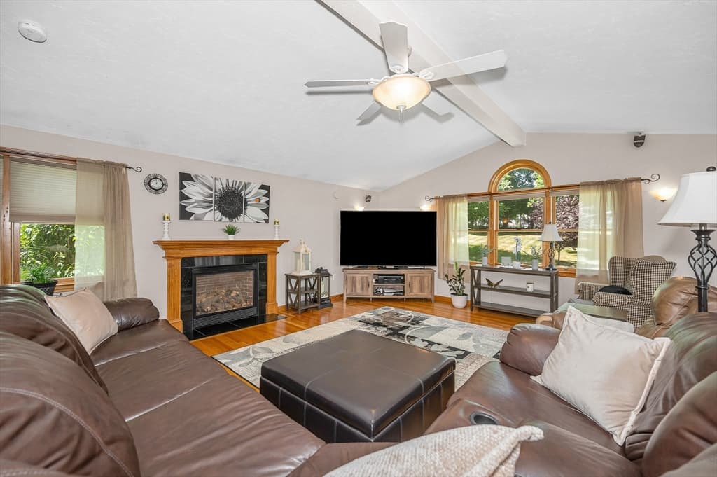 Casa em Woburn — foto 9