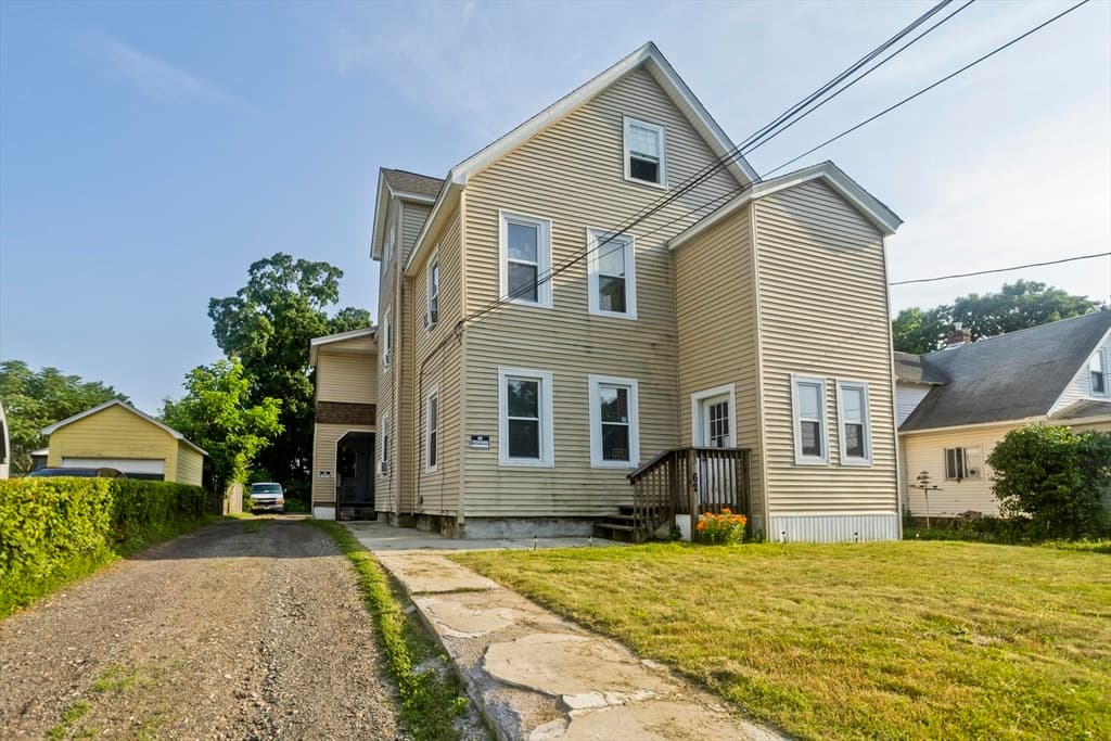 Multi-família em Holyoke
