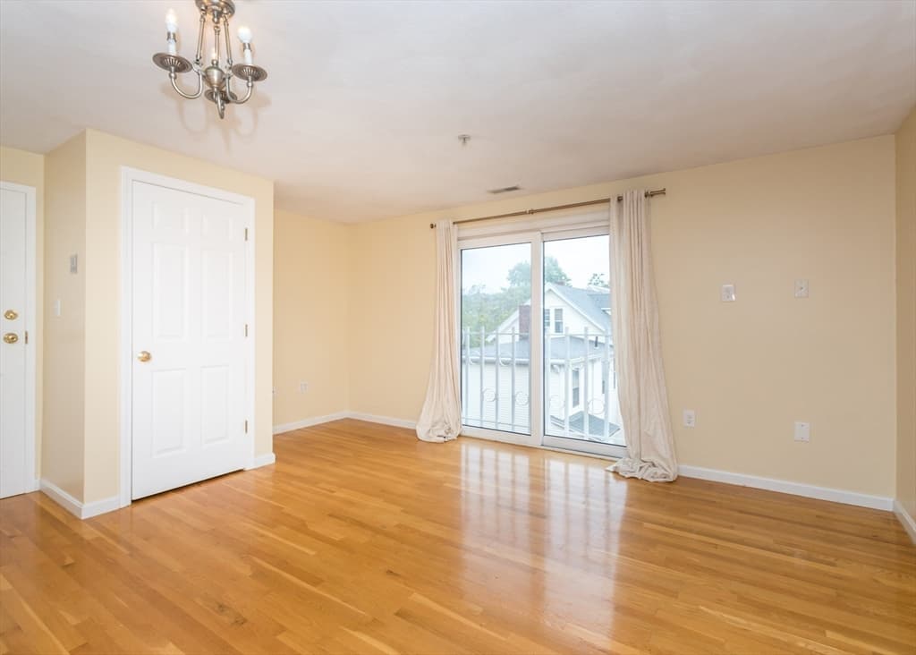 Condomínio em Waltham — foto 6