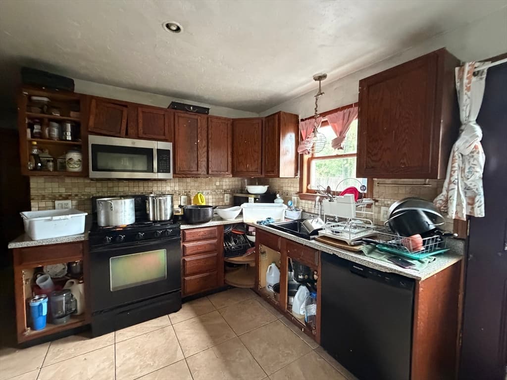 Casa em Brockton — foto 5