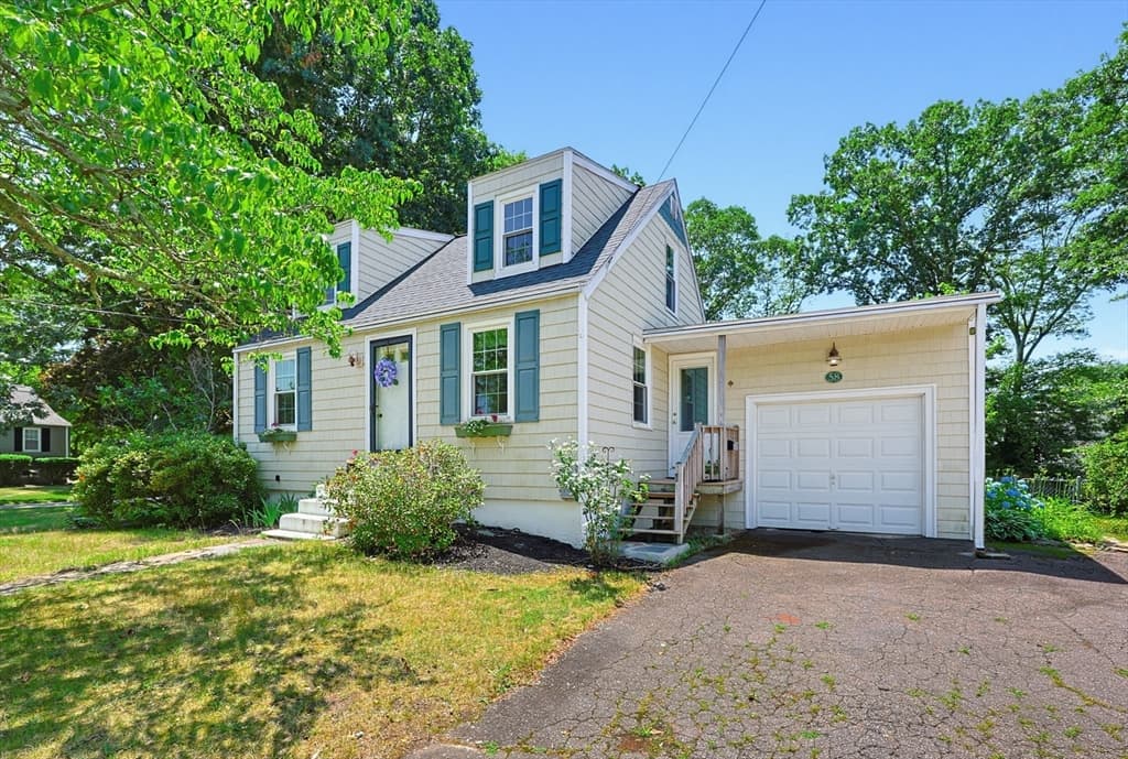 Casa em North Attleboro — foto 3