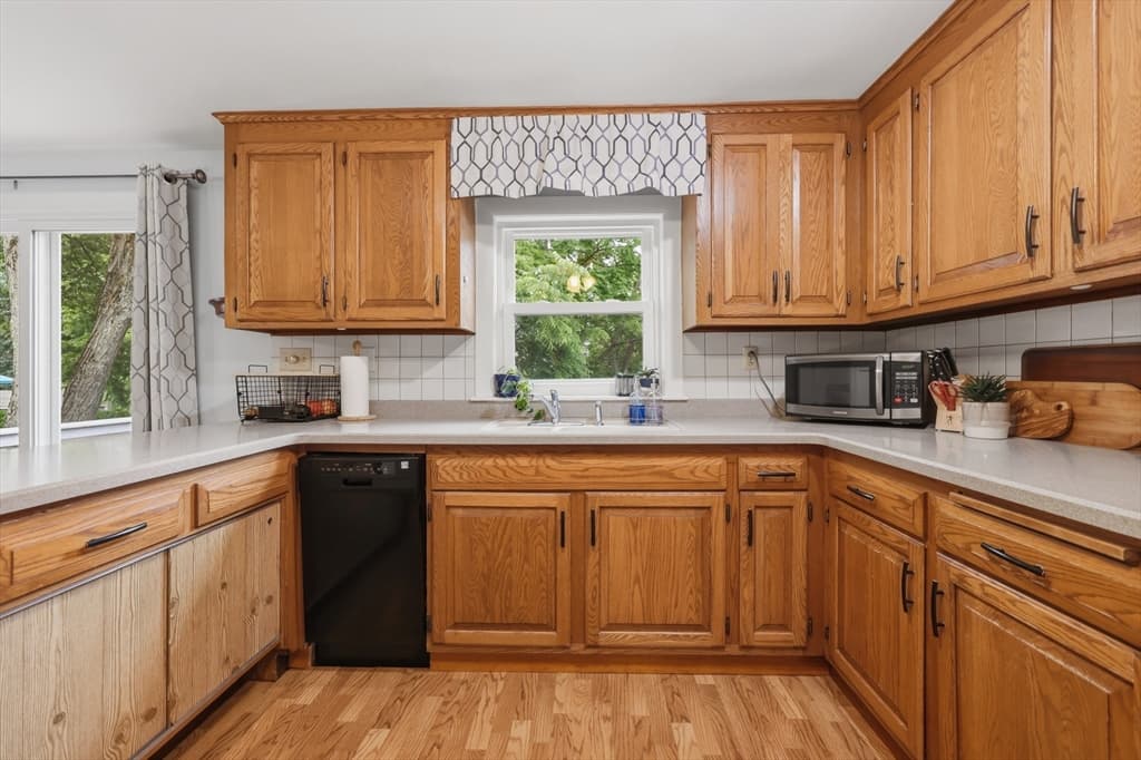 Casa em Woburn — foto 5