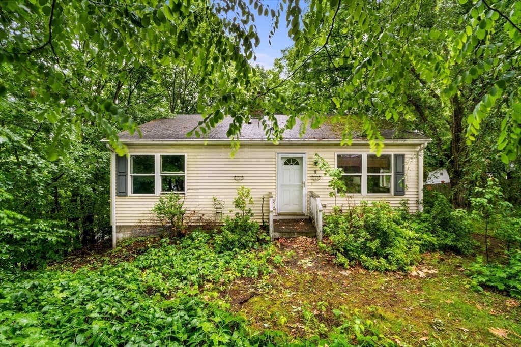 Casa em Natick — foto 8
