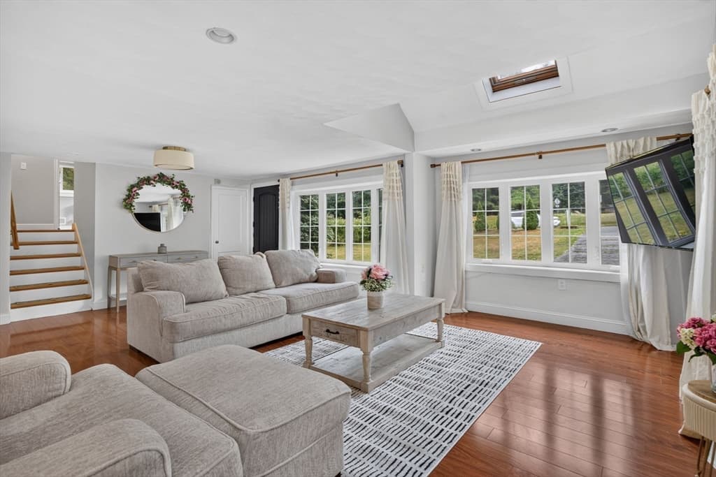 Casa em Framingham — foto 3