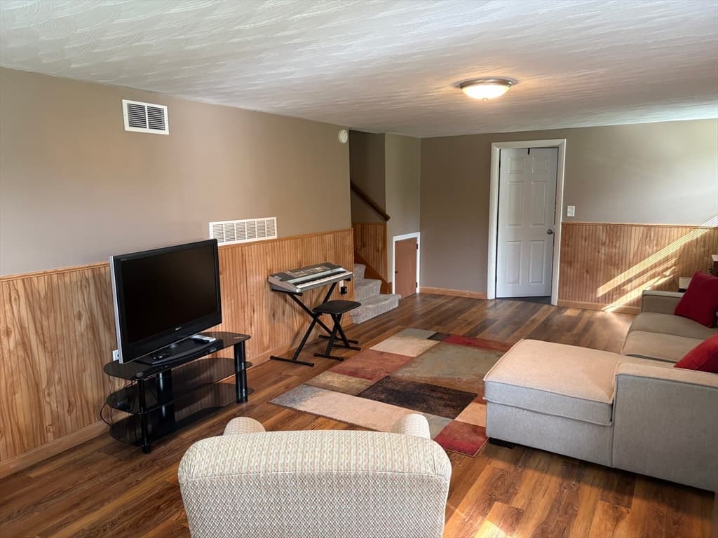 Casa em Foxboro — foto 9